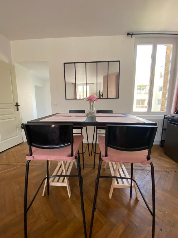 Pink Cosy Apartment Louviers Ngoại thất bức ảnh