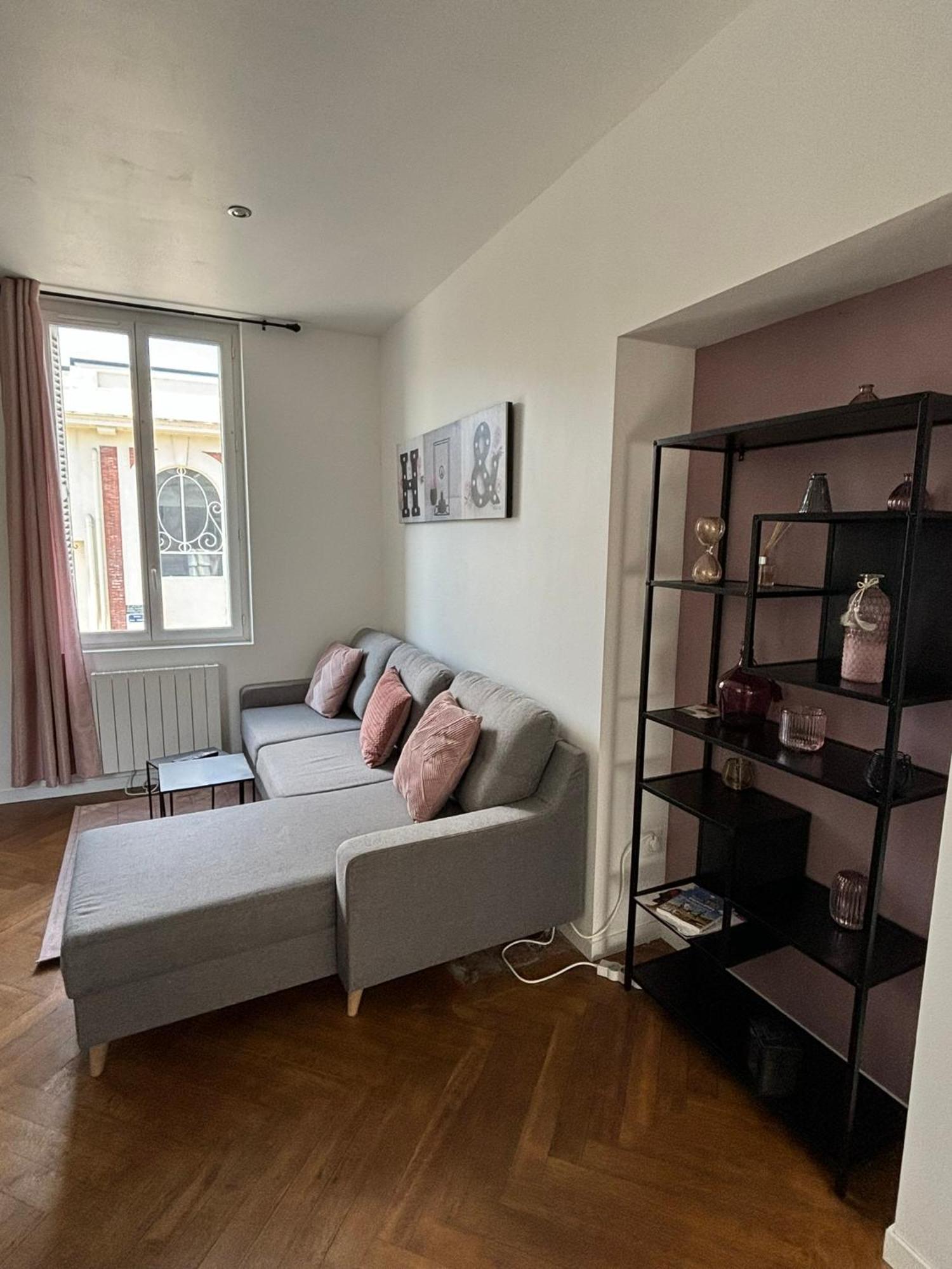 Pink Cosy Apartment Louviers Ngoại thất bức ảnh