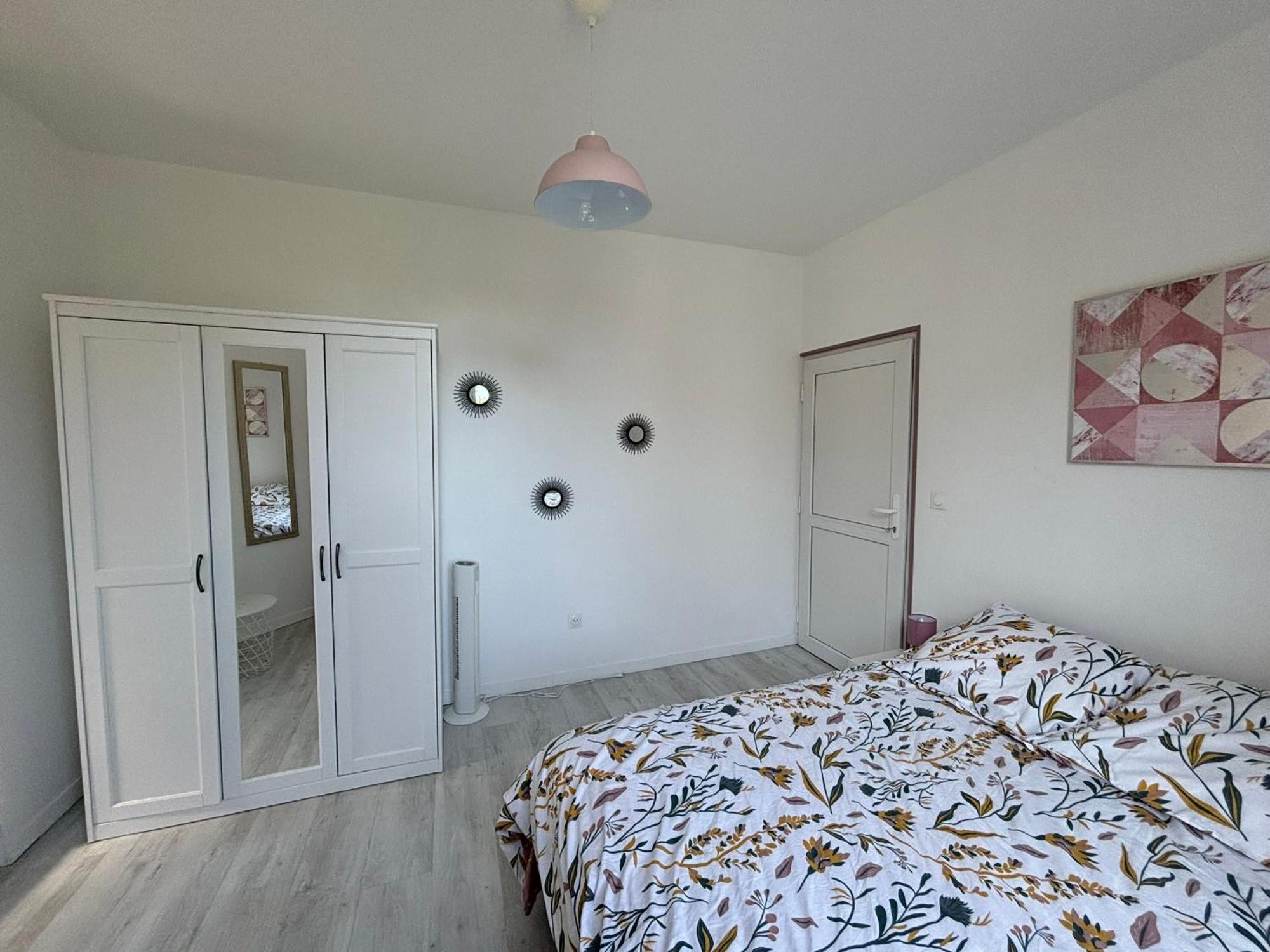 Pink Cosy Apartment Louviers Ngoại thất bức ảnh